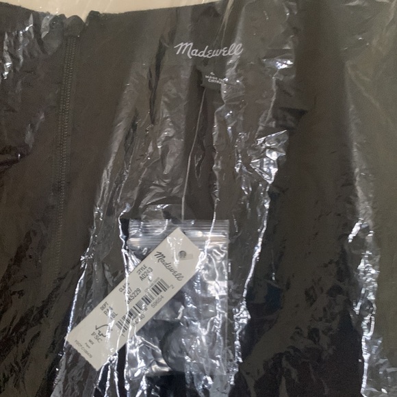 Madewell Linen-blend Button-wrap Midi Dress - Picture 6 of 7